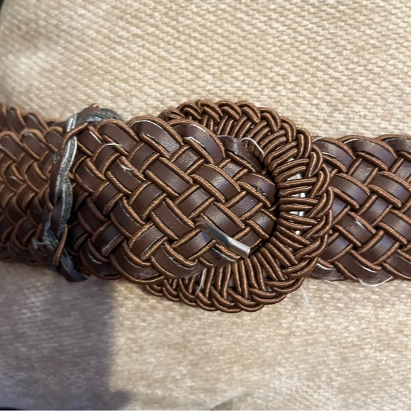 Classic Brown braided Vegan Leather Belt size LG-XL NWOT - Picture 1 of 9